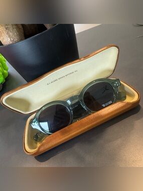 Mens new O.J. Globe Specs Optical “the mark” sunglasses in green.
